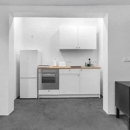 Lovely Studio Apartment With Hot Tub 雷克雅維克 外观 照片